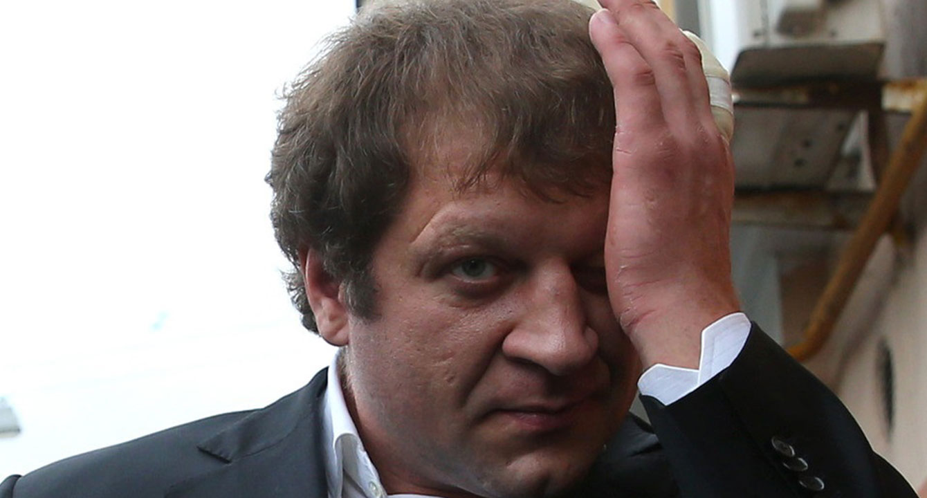 ФИНКЕЛЬШТЕЙН: ЕМЕЛЬЯНЕНКО КОНКРЕТНО ПИЛ ПЕРЕД БОЕМ С МОНСОНОМ
